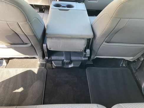 Used 2018 Ford F150 XLT AWD/4WD image 18