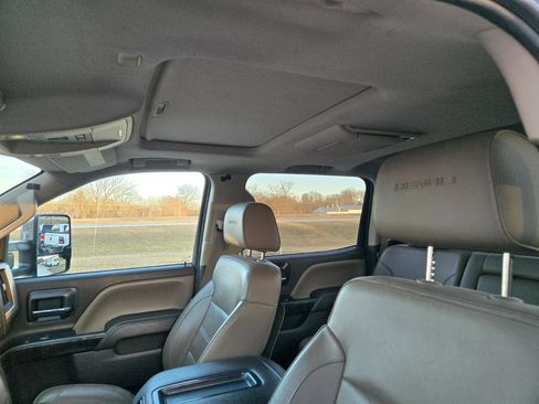 Used 2015 GMC Sierra 2500 Denali w/ Duramax Plus Package image 17