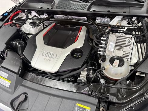 Used 2018 Audi SQ5 Prestige AWD/4WD image 36