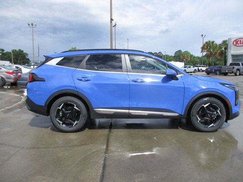 New 2026 Kia Sportage EX w/ EX Panorama Roof Package image 2