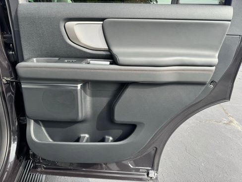 New 2025 Ford Expedition Active image 30