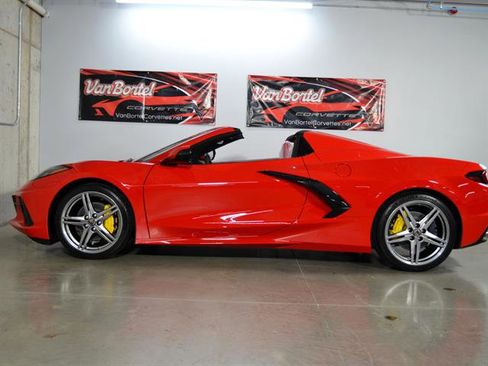 New 2026 Chevrolet Corvette Stingray Convertible w/ 1LT image 21