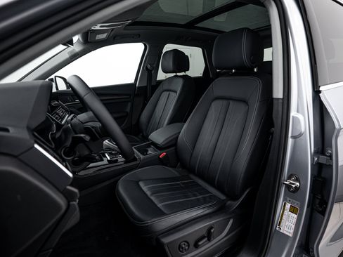 Certified 2023 Audi Q5 2.0T Premium Plus w/ Premium Plus Package AWD/4WD image 17