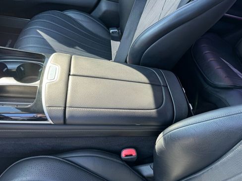 Used 2022 Mercedes-Benz S 580 4MATIC Sedan w/ AMG Line Package image 33