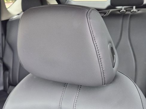 Used 2024 Acura RDX SH-AWD image 17