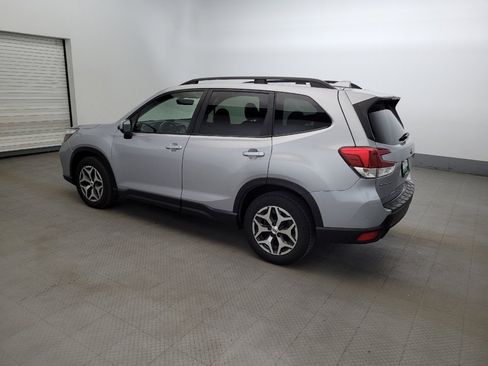 Used 2019 Subaru Forester Premium w/ All-Weather Package AWD/4WD image 3