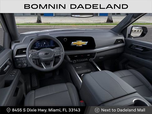 Used 2026 Chevrolet Suburban RST w/ Comfort Package image 15