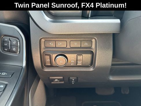 Used 2024 Ford F250 Platinum AWD/4WD image 19