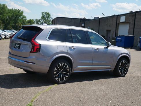 New 2026 Volvo XC90 B5 Plus image 3