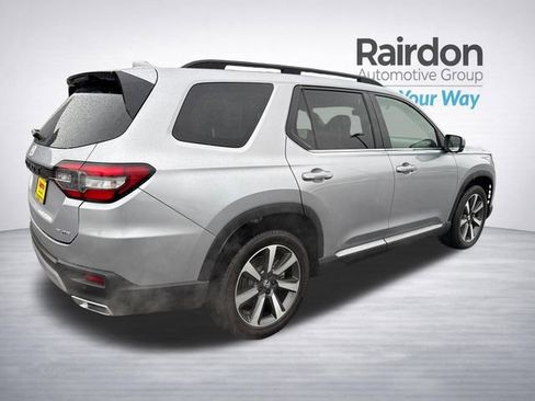Used 2023 Honda Pilot Elite image 9