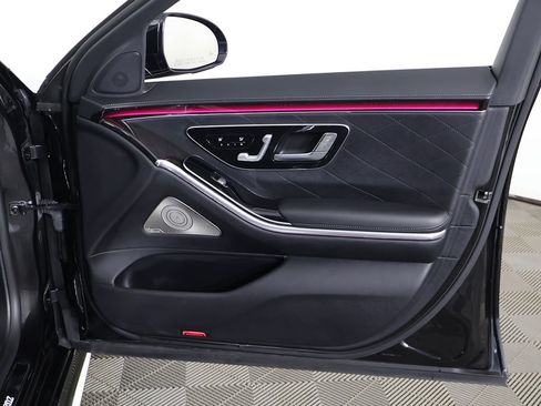 Used 2021 Mercedes-Benz S 580 4MATIC Sedan w/ AMG Line image 28
