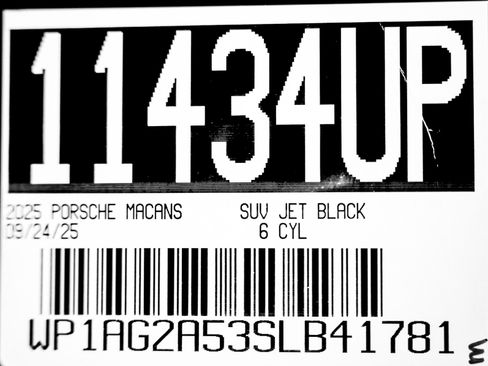 Used 2025 Porsche Macan S image 31