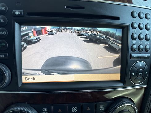 Used 2010 Mercedes-Benz G 550 image 26