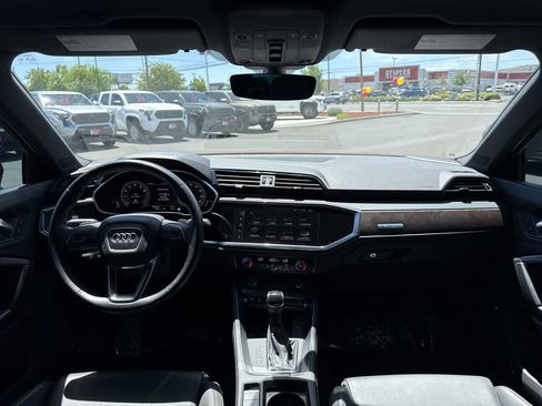 Used 2021 Audi Q3 2.0T Premium Plus w/ Premium Plus Package AWD/4WD image 15