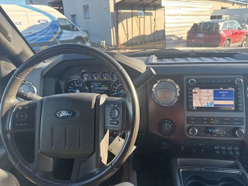 Used 2012 Ford F350 Lariat w/ Lariat Ultimate Pkg image 4