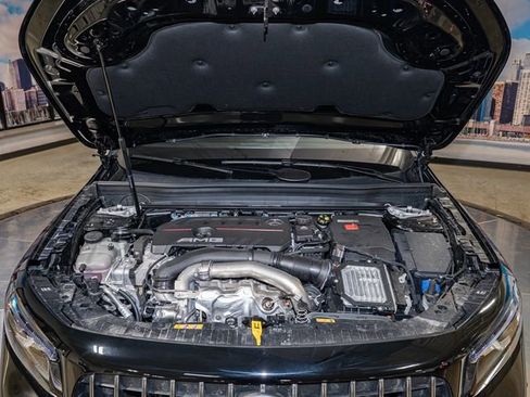 Used 2026 Mercedes-Benz GLB 35 AMG 4MATIC image 5