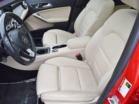 Used 2018 Mercedes-Benz GLA 250 image 17