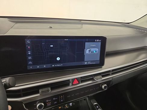 Certified 2026 Kia Sorento EX w/ EX Premium Package image 17