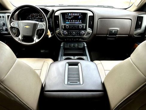Used 2017 Chevrolet Silverado 1500 LTZ w/ High Desert Package image 29