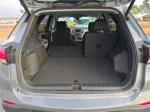 Used 2023 Chevrolet Equinox LT image 12