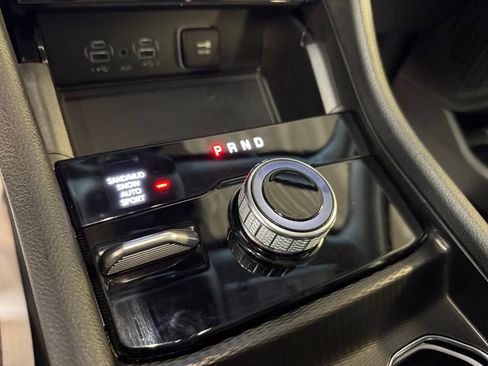 Used 2023 Jeep Grand Cherokee L Limited w/ Luxury Tech Group II AWD/4WD image 21