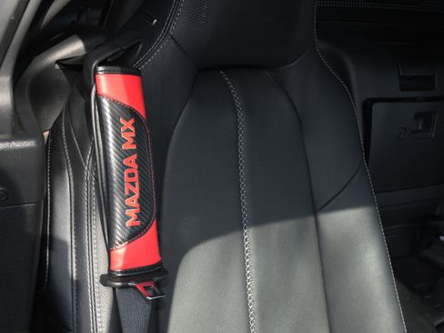 Used 2023 MAZDA MX-5 Miata Grand Touring w/ Weather Package image 20