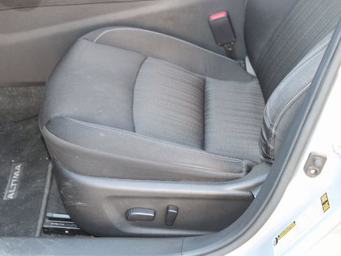 Used 2021 Nissan Altima 2.5 SV image 14