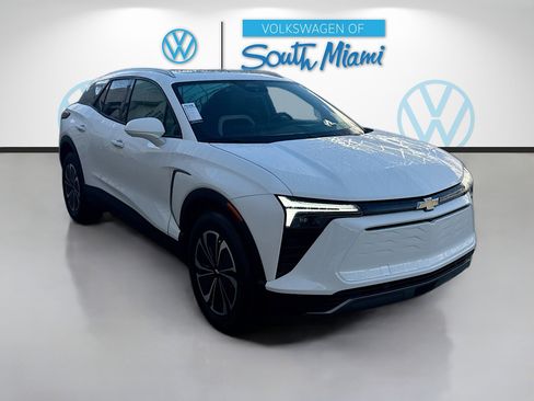 Used 2024 Chevrolet Blazer EV LT image 1