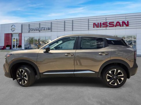 New 2027 Nissan Kicks SV w/ SV Premium Package AWD/4WD image 8