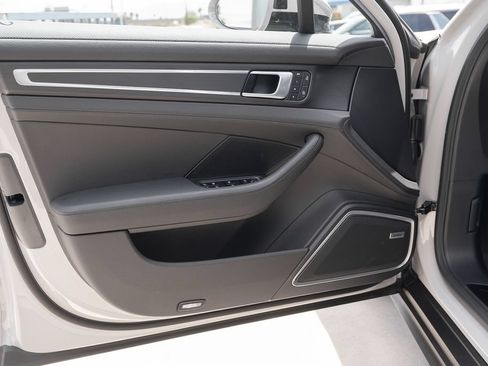 Used 2023 Porsche Panamera Platinum Edition RWD image 21