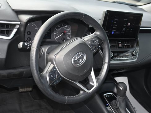 Used 2023 Toyota Corolla SE image 8