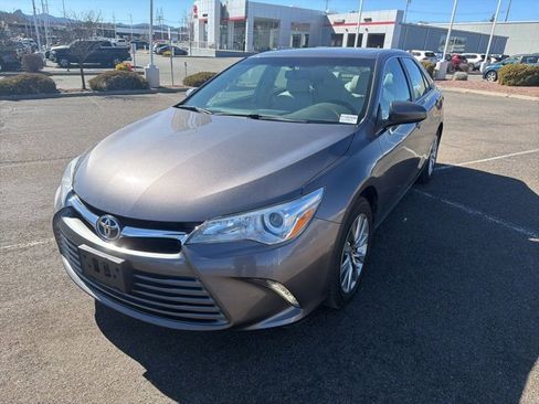 Certified 2017 Toyota Camry XLE image 5