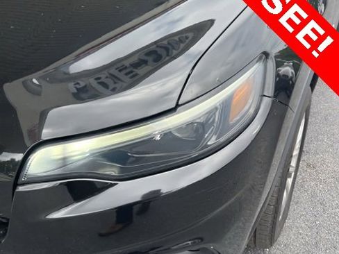 Used 2021 Jeep Cherokee Latitude Lux w/ Sun & Sound Group image 2