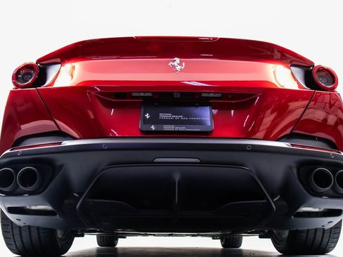 Certified 2019 Ferrari Portofino image 23