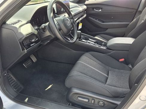 Used 2025 Honda Accord Sport image 14