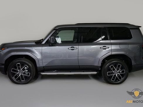 Used 2026 Lexus GX 550 w/ Accessory Package (2T) image 5