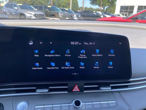 Certified 2023 Hyundai Elantra SEL w/ Convenience Package FWD image 17