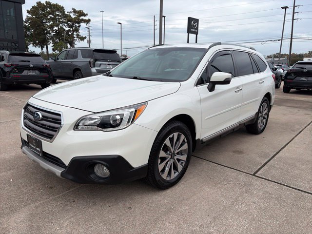 Used 2017 Subaru Outback 2.5i Touring AWD/4WD image 1