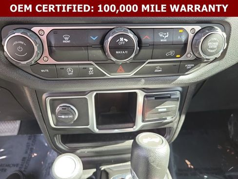 Used 2024 Jeep Wrangler Sport AWD/4WD image 31
