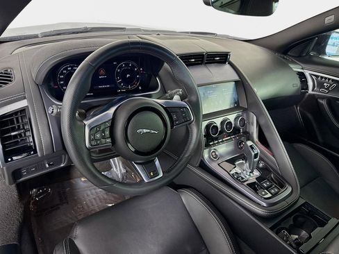Certified 2023 Jaguar F-TYPE R AWD/4WD image 9