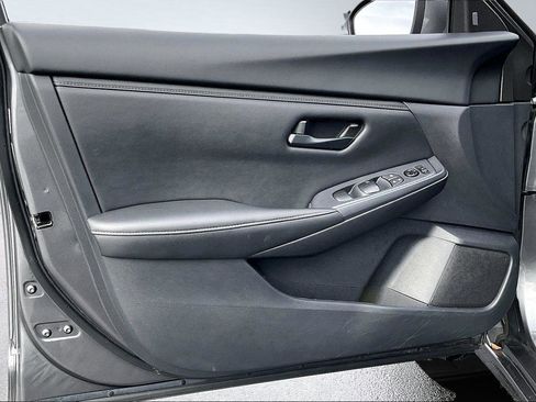 Certified 2025 Nissan Sentra S image 23