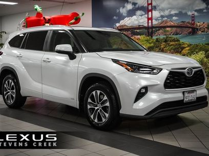 Used 2023 Toyota Highlander XLE