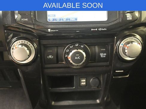 Used 2019 Toyota 4Runner TRD Off-Road Premium AWD/4WD image 23