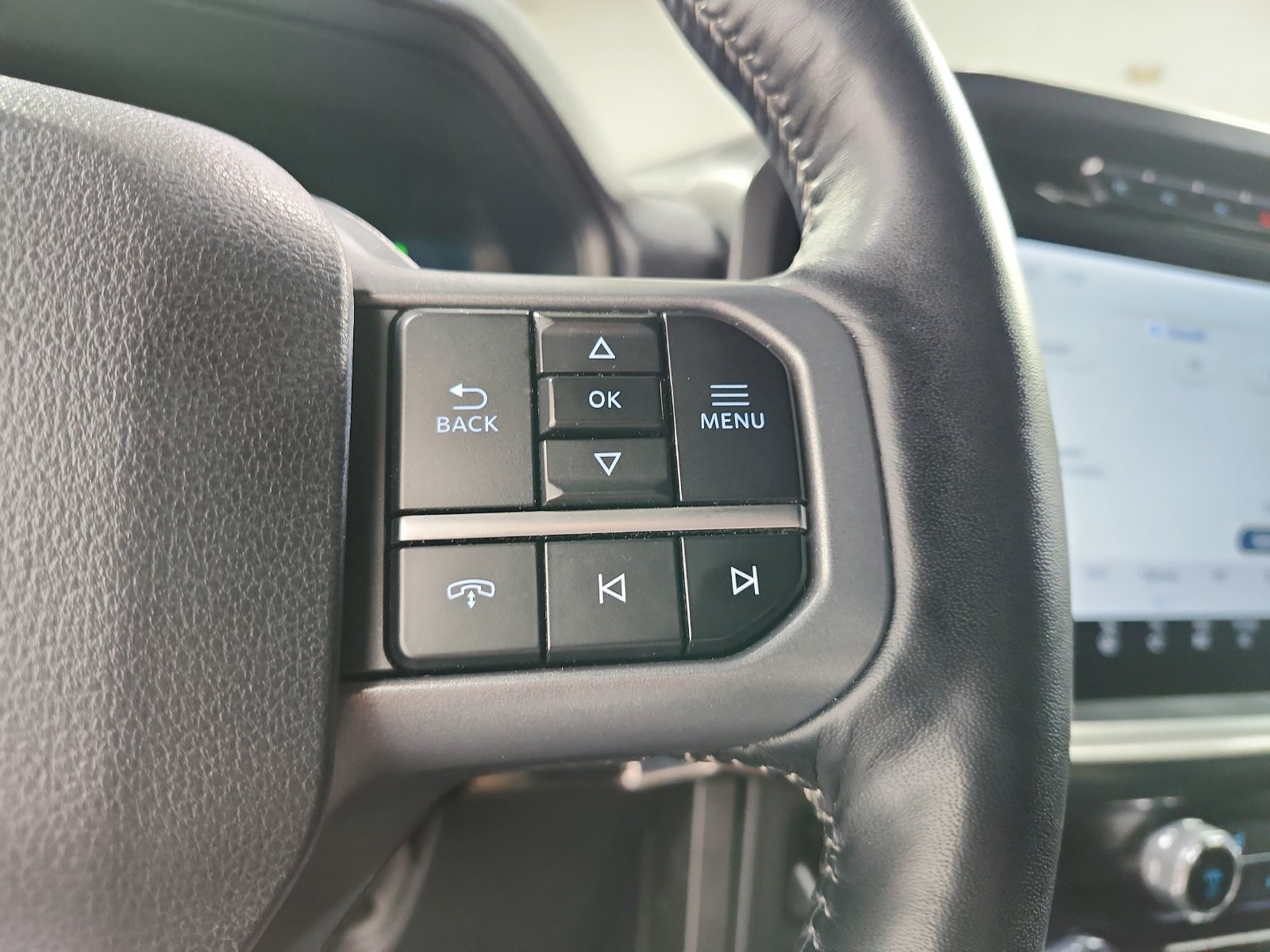 Used 2024 Ford F150 Lariat AWD/4WD image 24