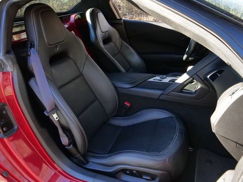 Used 2014 Chevrolet Corvette Stingray Convertible w/ 2LT Preferred Equipment Group RWD image 28