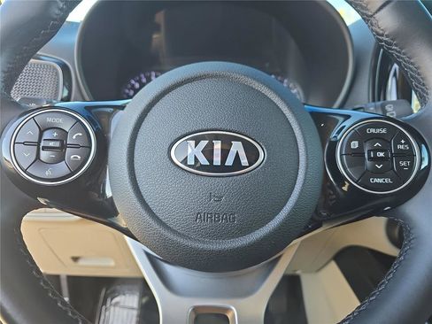 Used 2021 Kia Soul EX image 24