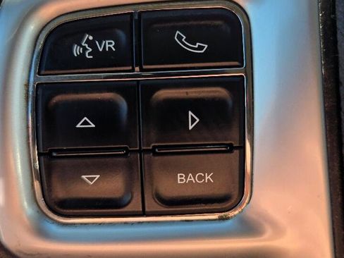 Used 2013 Chrysler Town & Country Touring image 16