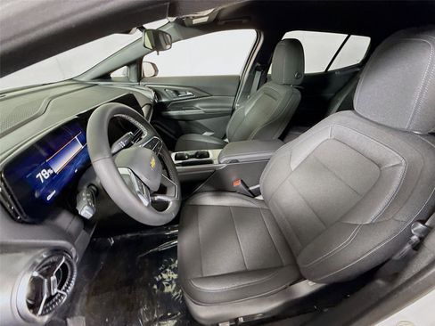 New 2026 Chevrolet Equinox EV LT w/ Comfort Package image 15