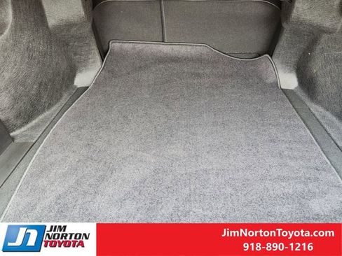 Used 2025 Toyota Camry LE image 33