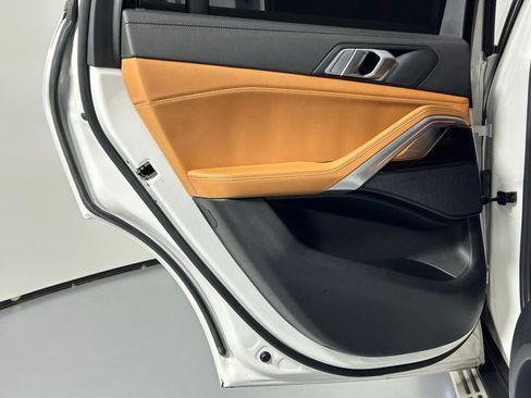 Used 2020 BMW X6 xDrive40i w/ Convenience Package image 17